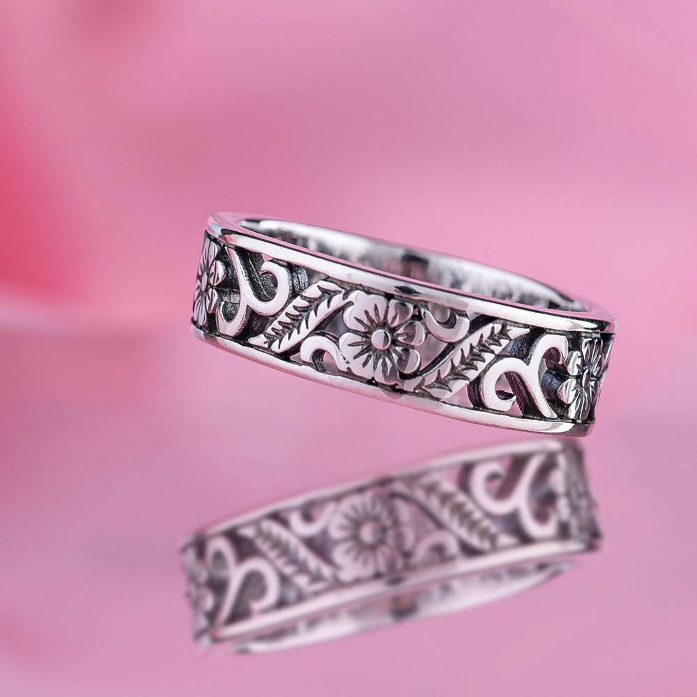 Tropical Flower Design Ring